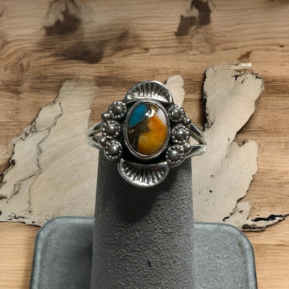 Spiny Oyster Sterling Silver Ring - Picture 1 of 13